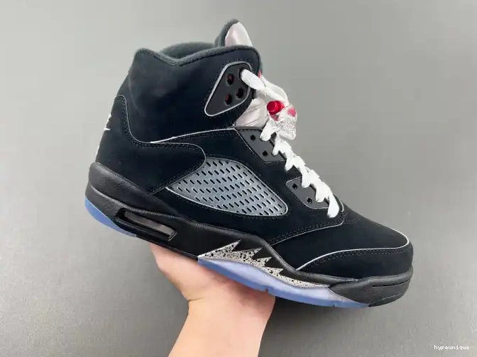HYPE HF3975-001 Reimagined Black Air Metallic Jordan 5 0617